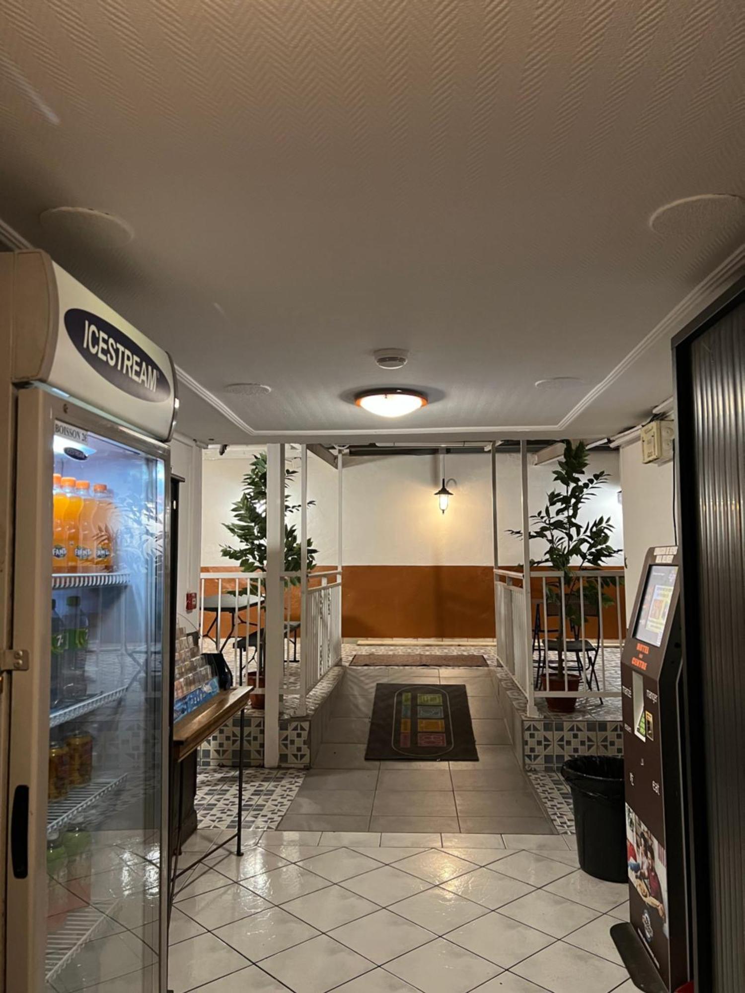 中央酒店 圣丹尼斯 外观 照片